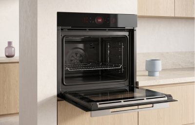 Распаковка Bosch Serie 8 HBG7242B1: разбираем современный электрический духовой шкаф